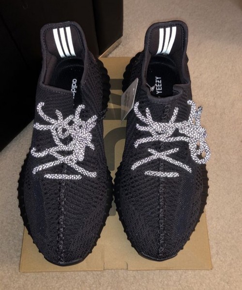 Yeezy 350 v2 factory on sale lace